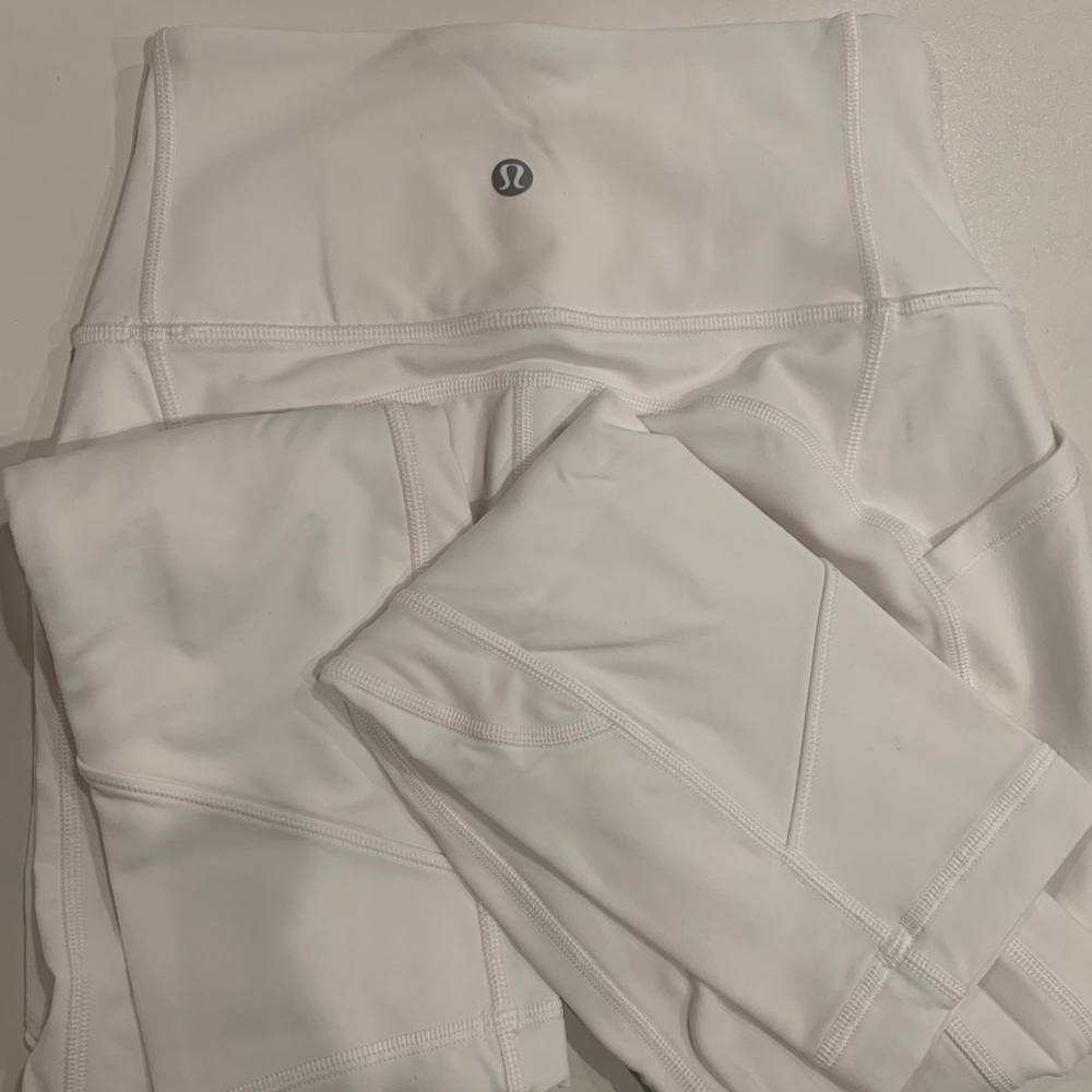 Lululemon cropped leggings